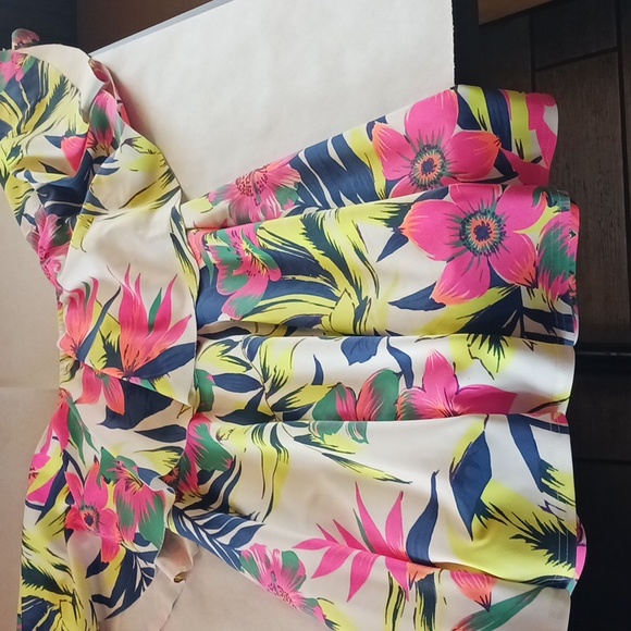 Woman Missi Floral Off The Shoulder Mini Dress - Picture 4 of 4